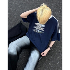 藏青色