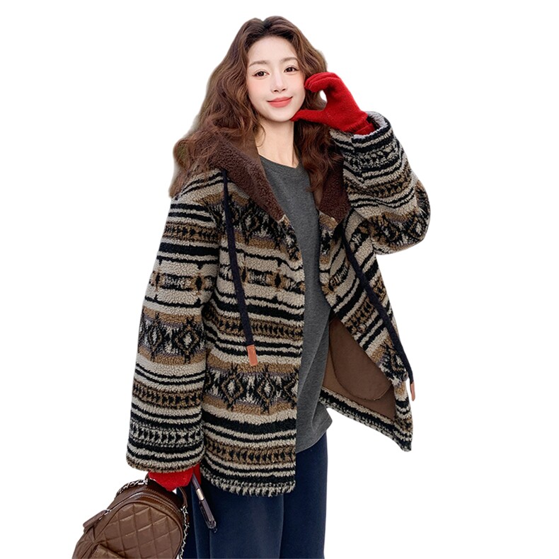 大货已出费尔岛羊羔毛外套P220K358,女装短外套,2C295