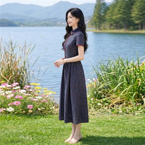 田园风斜领碎花刺绣连衣裙女春夏收腰显瘦中长裙图片
