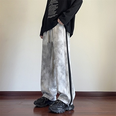 灰色
