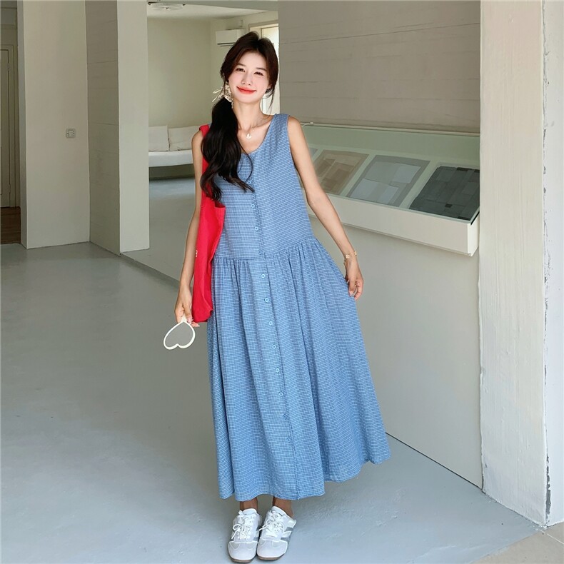 浅蓝色无袖小清新背心裙2025新款夏季设计感单排扣度假风连衣裙潮,女装连衣裙,2C375