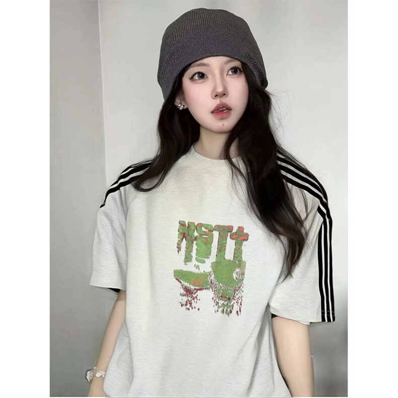 抖音得物品质二开240克宽松纯棉美式潮牌印花三条杠中性风短袖T恤,男装T恤,电商A486