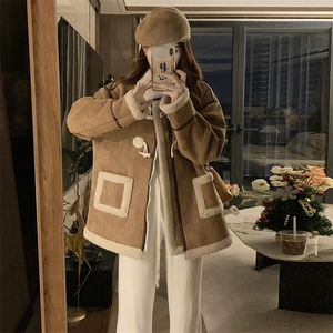 C929-P150 外套秋冬款2025新款女加绒加厚皮毛一体冬季羊羔绒棉服图片