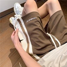 咖啡色