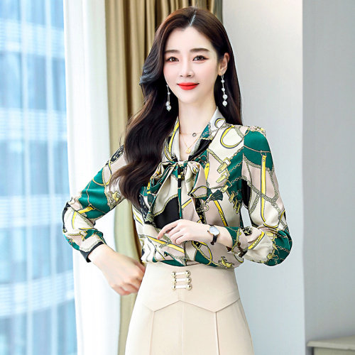 高级感毛呢裙女2024春秋新款时尚气质女神范加厚连衣裙,女装衬衫,火爆靓佳人