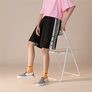 K3036/P20夏季休闲裤男中性风排扣短裤男女大码五分裤中裤衩短裤图片