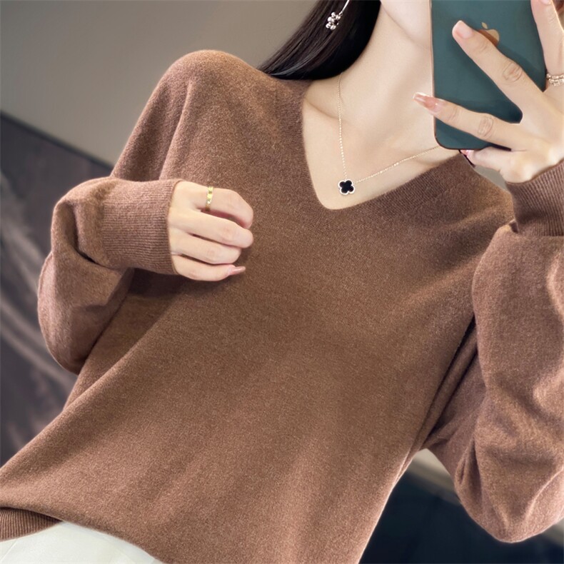 一线成衣100羊毛V领打底衫女2025新款秋冬内搭宽松显瘦针织毛衣,针织衫/毛衣,昭美羊绒