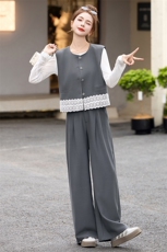 小香风套装女2025开春新款超火韩系西装蕾丝马甲阔腿裤穿搭一整套，女装套装/套裙，美沁