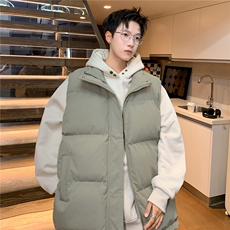 灰绿色