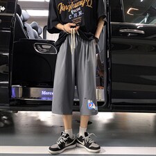 灰色