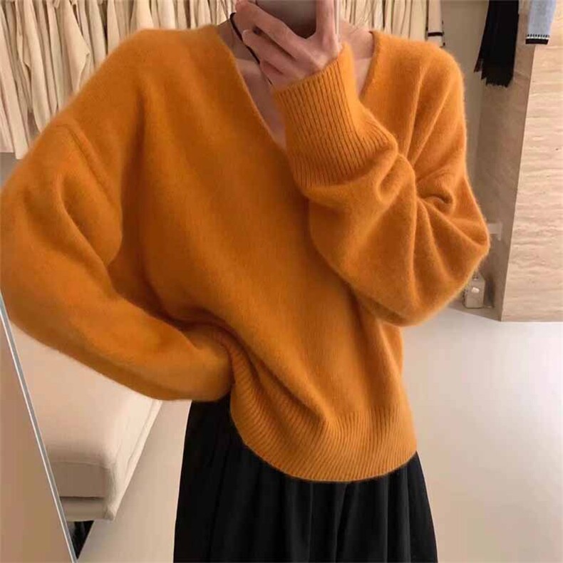 秋冬新款宽松针织v领套头上衣时尚百搭，女装羊绒衫，鹿一羊绒