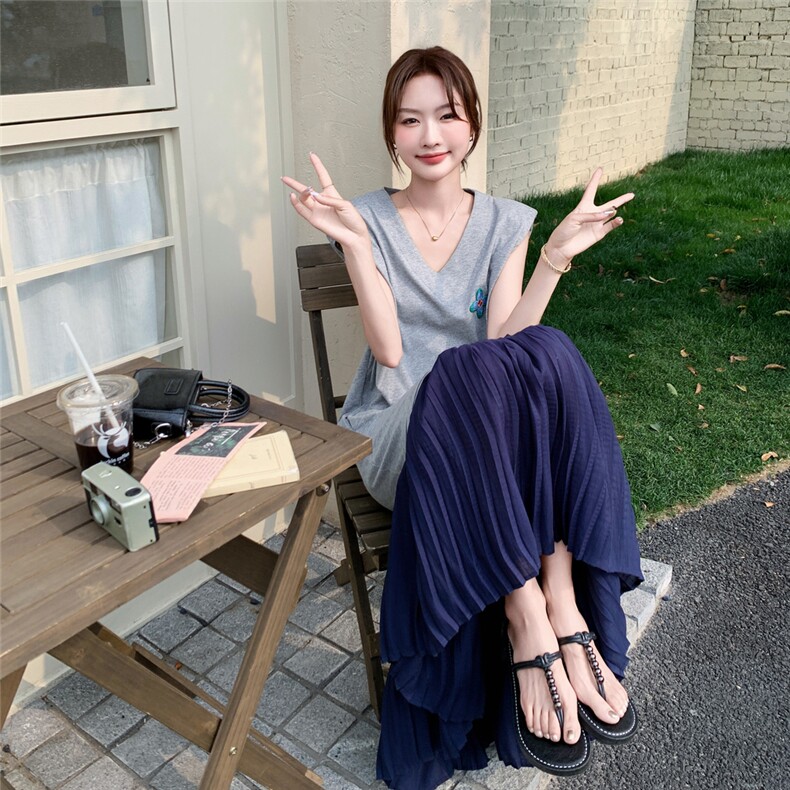 灰色复古气质飞飞袖v领长裙新款温柔荷叶边假两件别致连衣裙女夏,女装连衣裙,2C098