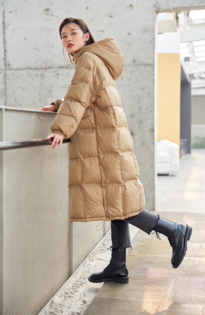 羽绒服陆续上新,女装羽绒服,对左