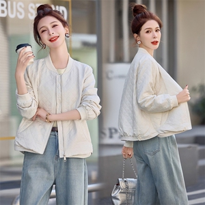 粉色休闲棒球服短款外套女2026春秋新款洋气减龄时尚菱格夹克上衣，女装短外套，余墨