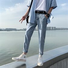 蓝色
