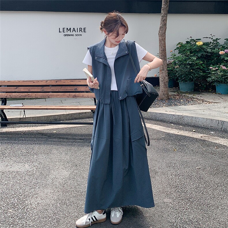 灰蓝色工装半身长裙子套装女夏季2025新款时尚休闲马甲T恤三件套,女装套装/套裙,辉之琳