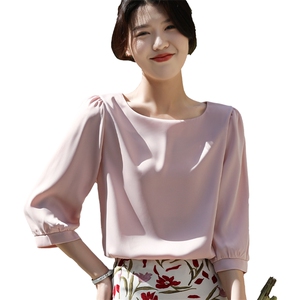 法式优雅真丝缎面七分袖衬衫女方领桑蚕丝短袖上衣醋酸半袖T恤衫图片
