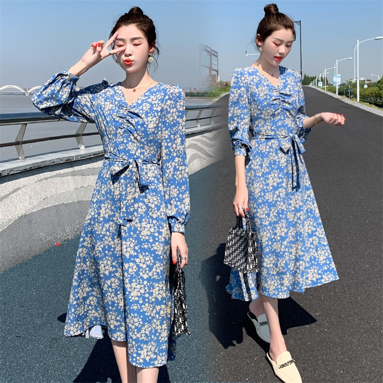 新款碎花连衣裙设计感气质收腰显瘦法式系带长裙子中国2025,女装连衣裙,依多米