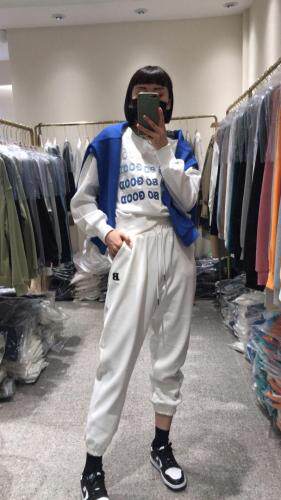 2021新款字母卫衣，女装卫衣/绒衫，优彩