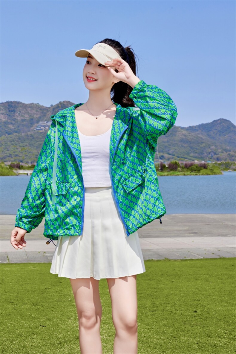 天丝轻薄防晒衣女款2024新款夏季外套妈妈薄款透气大码国风防晒服,女装防晒衣,蝶眷