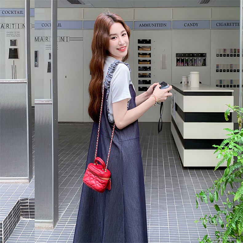 新款设计感木耳花边拼接牛仔背带裙两件套2C317A-8522-P145-K195,女装套装/套裙,2C317A