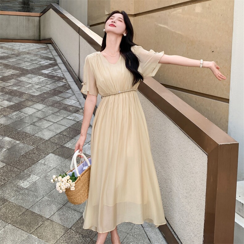 新中式国风连衣裙女夏季新款V领收腰显瘦天丝复古盘扣中长款裙子,女装连衣裙,韩然一族