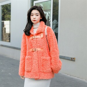 2021女装颗粒绒外套短款秋冬新款宽松百搭皮毛一体羊羔毛大衣潮图片