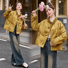新中式国风羽绒服女2025冬季新款独特超好看短款粉色毛领保暖外套，女装羽绒服，伊仟回