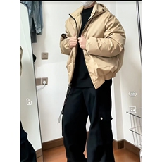 卡其色