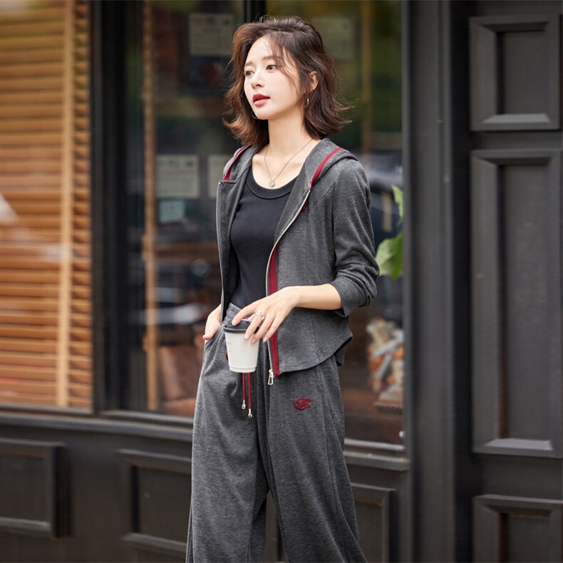 休闲运动套装女2026春装新款韩版洋气开衫宽松连帽显瘦卫衣两件套,女装套装/套裙,微微衣阁