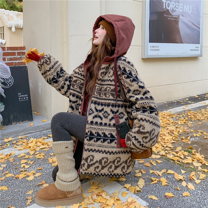 新款费尔岛印花环保羊羔毛拼接连帽90绒2C282-201P255K388,女装羽绒服,2C282