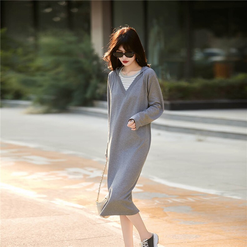 法式拼色假两件针织连衣裙女2025秋冬新直筒显瘦中长款过膝毛衣裙，女装连衣裙，绒汀羊绒