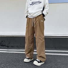 卡其色
