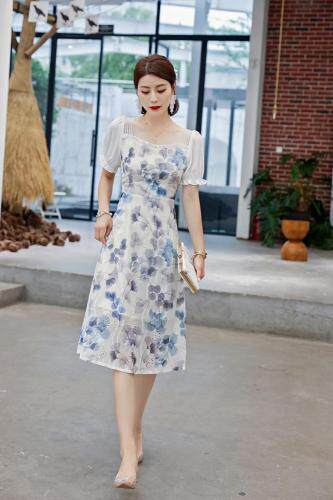 现货、夏款连衣裙，女装连衣裙，星雨阁