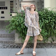 民族风蓝色碎花衬衫短裤套装女夏2025新款小个子两件套超火爆款，女装套装/套裙，2D044