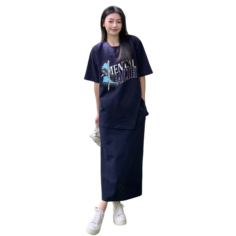 藏青色休闲运动印花T恤半身裙套装女夏2025新款两件套超火高级感,女装套装/套裙,2C218