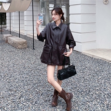 新款，咖色中长款皮衣外套W670P195K318，女装短外套，2C209