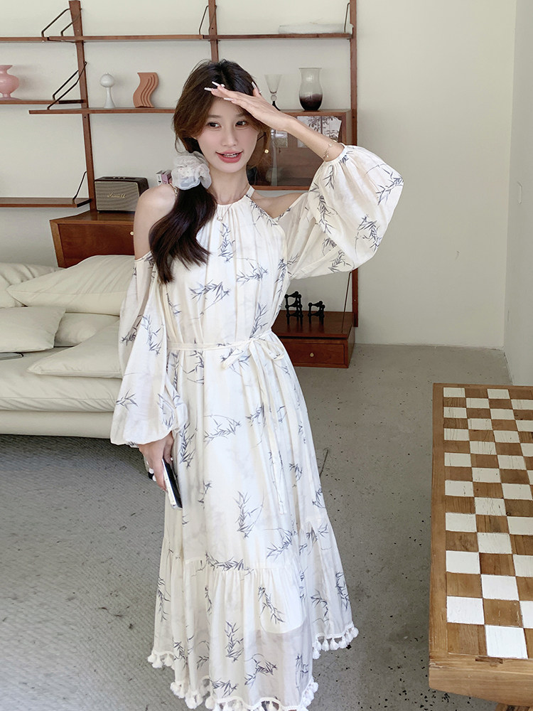 2025年夏季水墨竹叶印花裙大摆裙灯笼袖文艺复古宽松腰,女装连衣裙,诺蝶