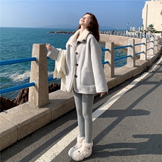 现货秋冬2025新款仿羊羔毛皮毛一体两面穿外套2596-P235控358，女装短外套，2D009