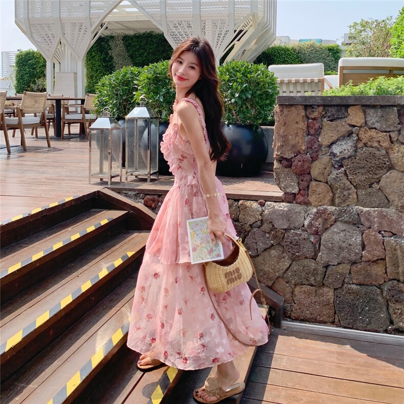 法式粉色碎花连衣裙女2025年夏季新款浪漫度假风气质绝美超仙长裙,女装连衣裙,2C012