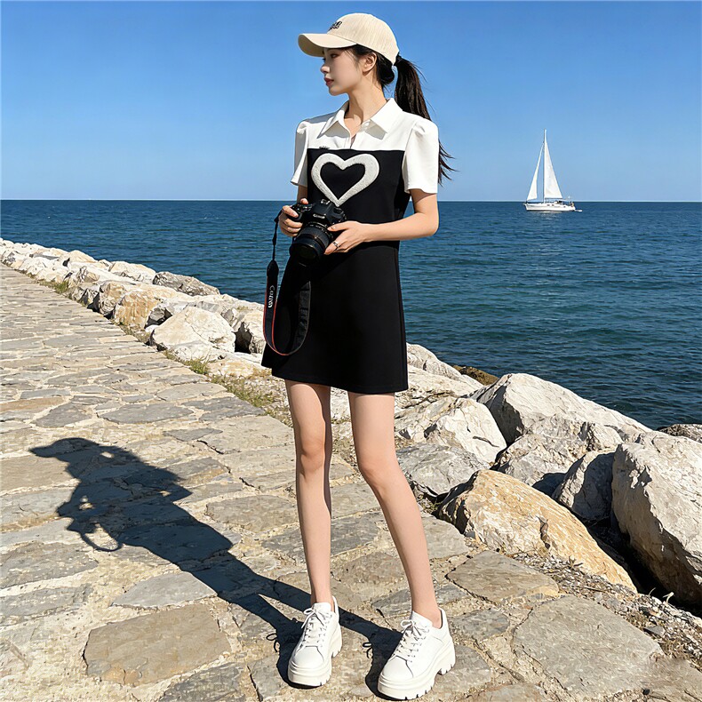欧货女夏新款宽松拼接时尚连衣裙爱心拼色休闲运动翻领黑色裙子潮,女装连衣裙,江南