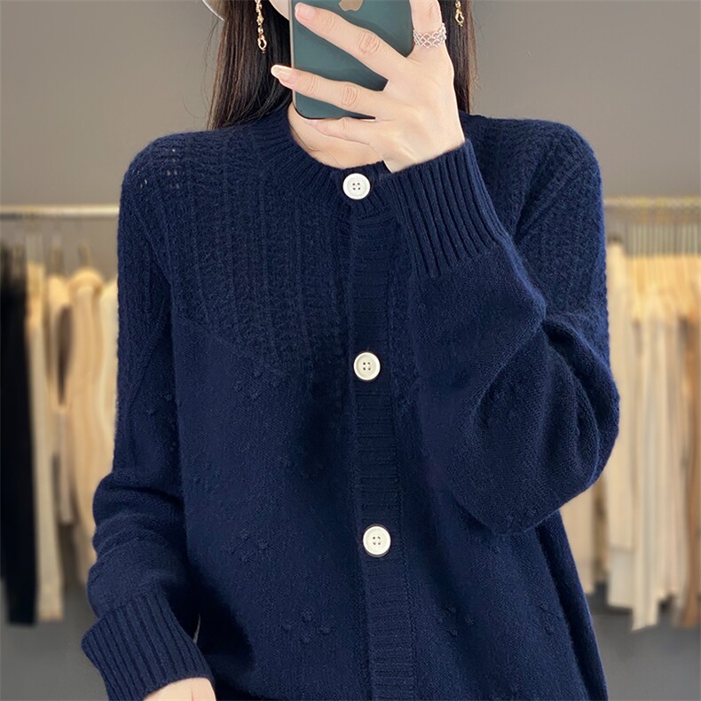 2025年秋季新款百搭女士提花系扣长袖开衫,女装羊毛衫,绒迪羊绒