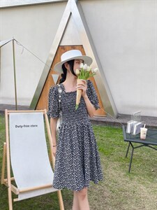 小碎花中长连衣裙图片