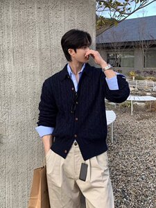 新款开衫毛衣美式复古慵懒风V领针织衫男纯色外套513A KS2597P52图片