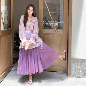 甜美多巴胺紫色碎花衬衫网纱半身裙套装女春秋减龄独特漂亮两件套图片
