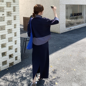 藏青色假两件卫衣套装裙女2025秋季新款超好看学院风半身裙两件套图片