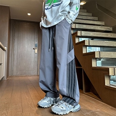 灰色