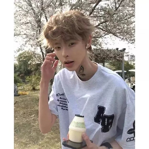 万针全刺绣工艺抖音得物高品质260克重磅纯棉双纱美式高街短袖T恤图片