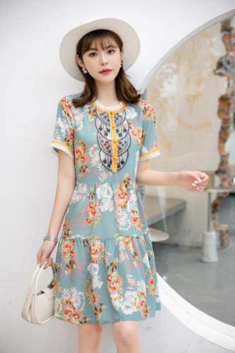 现货供应：夏装新款韩版休闲连衣裙M一XXL，女装连衣裙，拉思维加丝