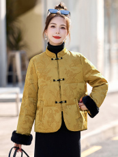 新中式G风羽绒服女2025冬新款今年流行小个子短款亮色盘扣外套，女装羽绒服，衣之秀